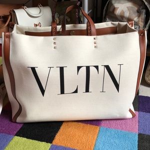 Valentino VLTN tote NFS